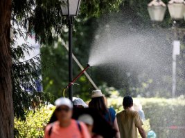 Rekor Sıcaklıklar Nedeniyle Belçika'da Polislere Şort Dağıtıldı