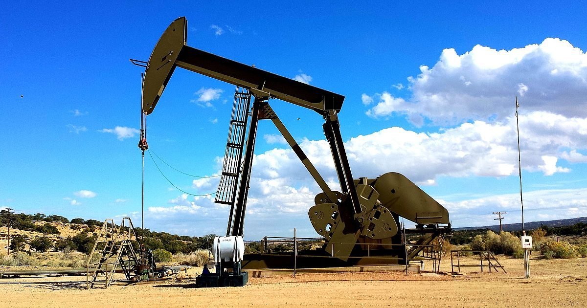 Petrol, ABD ile İran Arasındaki Başarısız Görüşmelerin Ardından Düşüşü Durdurdu