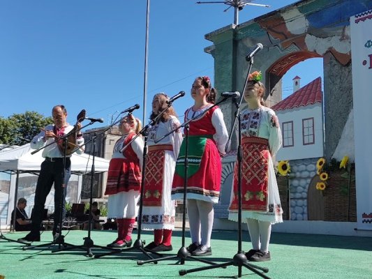 Montana'dan Folklor Grupları – Pautalia'dan Ödülle Döndü