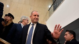 Cumhurbaşkanlığından İstifa Eden Radev, Bulgaristan'ı 'Kurtarma' Sözü Verdi. Peki Bu İşe Yarayacak mı?