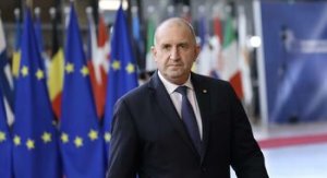 Radev, Lukoil'in Eski Patronu Vagit Alekperov'a Yönelik AB Yaptırımlarını da Desteklemeyecek