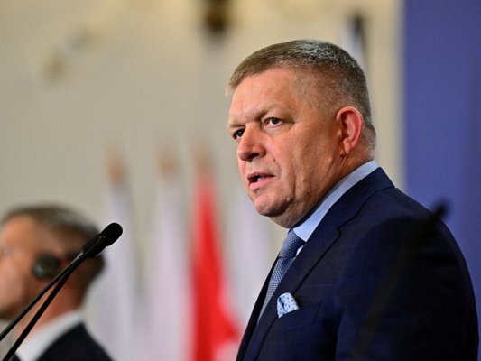 Fico: Ukrayna'daki Savaş Askeri Yollarla Değil, Müzakere Masasında Çözülür