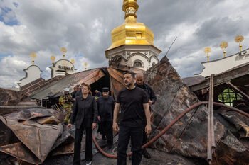 Kiev, Kiev-Peçersk Manastırı Yangınında Rus Drone İzleri Buldu
