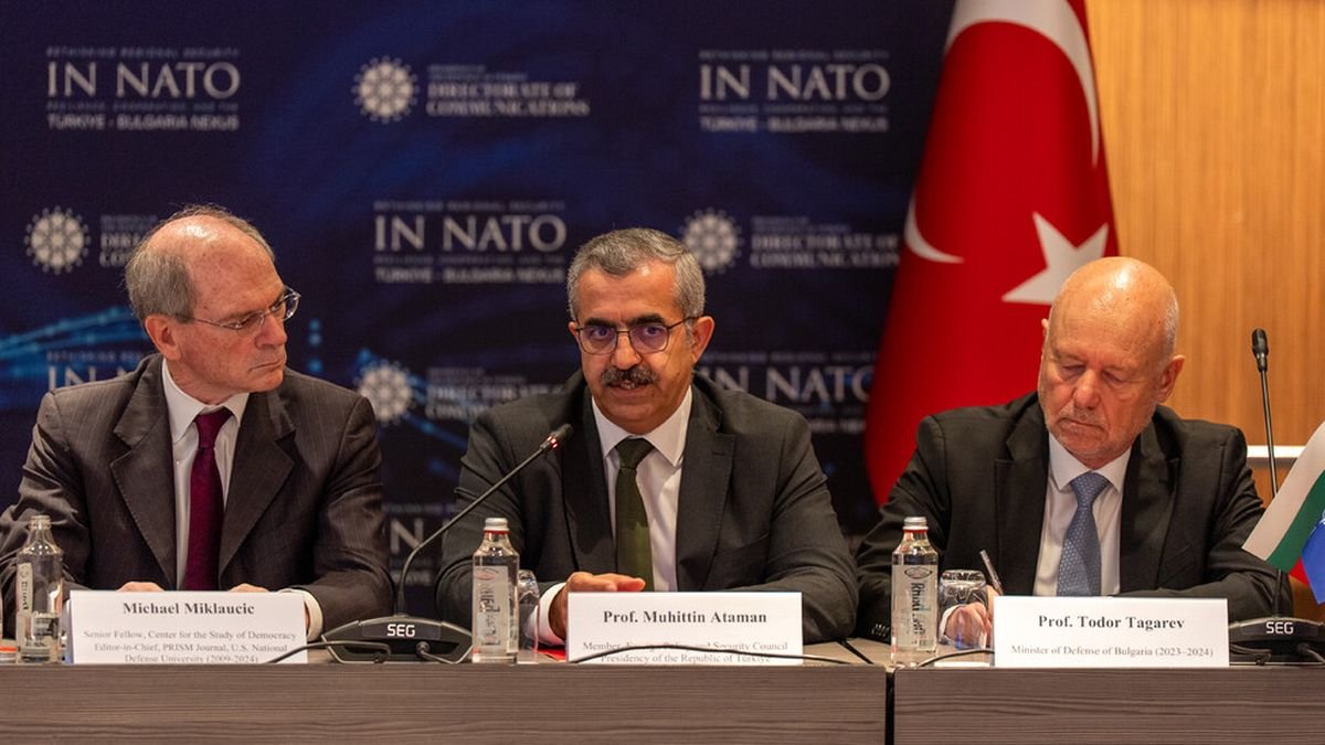 NATO Karadeniz'e Sofya ve Ankara Üzerinden Bakıyor