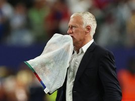 Didier Deschamps'ın annesi vefat etti, Fransa'ya döndü