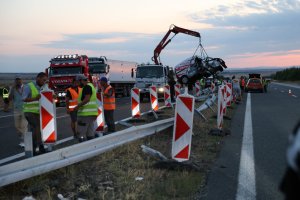 Trakya Otoyolu'ndaki Kazanın Ardından: Yaralıların Durumu Stabil, Bariyerler Değiştiriliyor