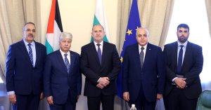 Radev, Filistin Devlet Başkanı'nın Özel Temsilcisi Macdalani ile Görüştü