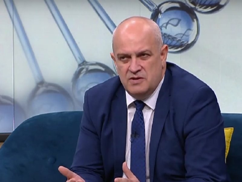 Romatolog Prof. Dr. Simeon Monov: Gut Hastaları Bira ve Ağır Diyetlerden Kaçınmalı