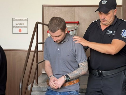 2 Aylık Oğlunu Şişeyle Öldüren Baba Mahkemeye Çıktı