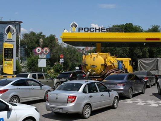 Rusya Görülmemiş Kriz Nedeniyle Hindistan'dan Benzin Satın Almaya Başladı