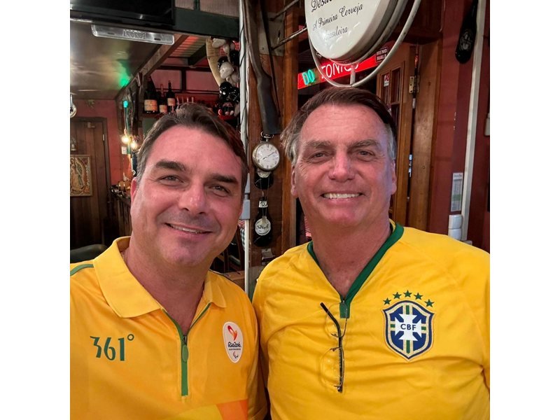 Mahkum Eski Devlet Başkanı Bolsonaro'nun Oğlu Brezilya'da Cumhurbaşkanlığına Aday
