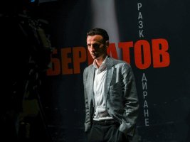 Dimitar Berbatov Tiyatro Sahnesine Çıkıyor: 'Berbatov: Şifre Çözme' ile Ulusal Tura Başlıyor
