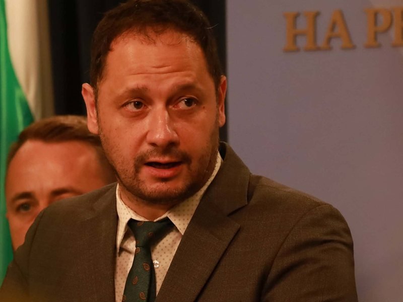 Vitanov: İstekliler Koalisyonu Kurumsal Dışı, AB ve NATO Kararlarını Atlatacak