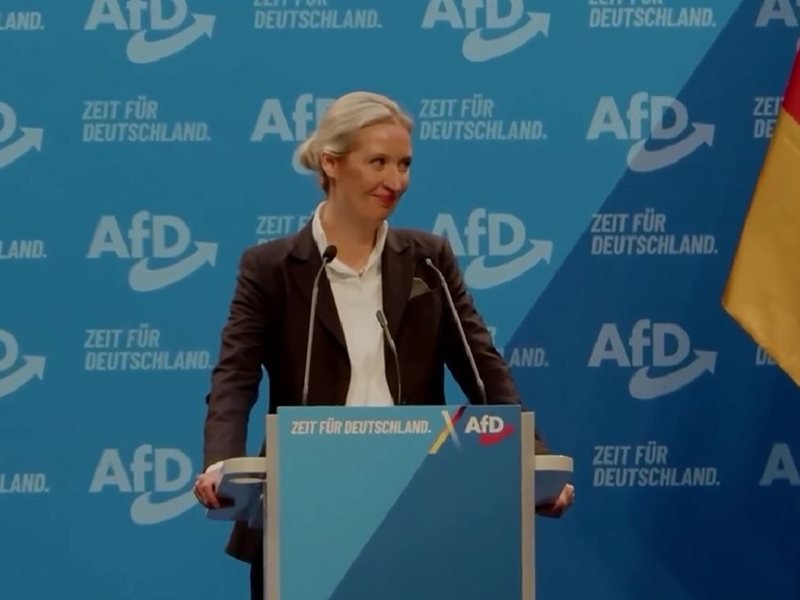 Almanya'da Sağcı Parti "Alternatif für Deutschland" Liderini Seçti
