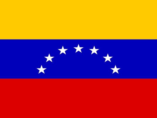 Venezuela'da Depremzede Çocuklar İçin 330 Kiloluk Dev Pasta Yapıldı