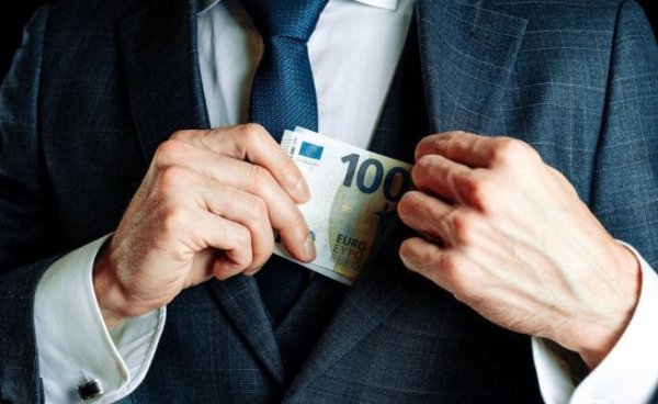 Rüşvetçi Vergi Memurlarına Geçit Yok: İşte Başlarına Gelenler