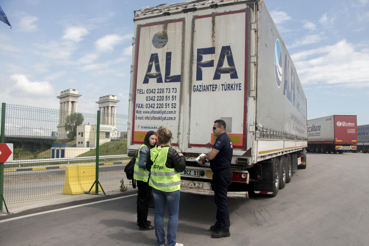 Kapıkule'de Büyük Operasyon: 1,2 Tona Yakın Uyuşturucu Ele Geçirildi