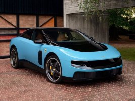 Ferrari'nin İlk Elektrikli Aracı Luce İki Ayda Tükendi