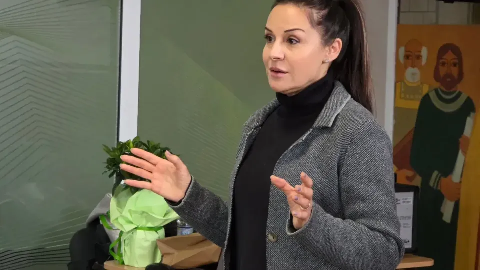 Gergana Stoyanova’nın Zamana Meydan Okuyan Güzellik Sırrı