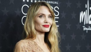 Angelina Jolie Hollywood'a Geri Dönüyor: Yeni Bir Başlangıç