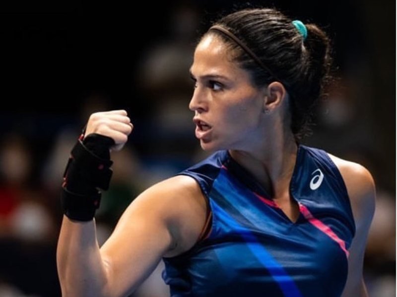 İzabella Şinikova Örense Turnuvasında Yarı Finalde