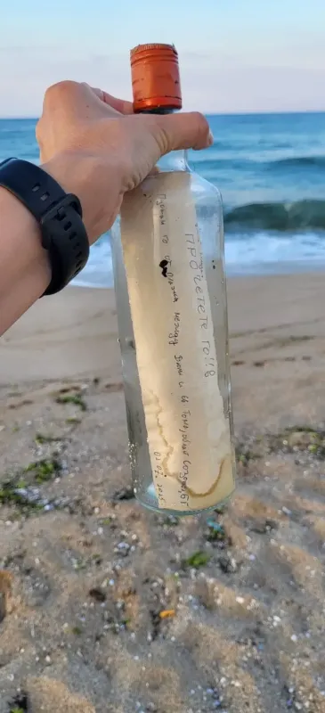 Sozopol'da Şişede Mektup Gizemi: Tam Bir Yıl Sonra Sahile Vurdu