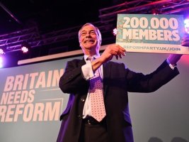 Nigel Farage, İngiltere'deki Ara Seçimde 33 Adaya Karşı Yarışıyor