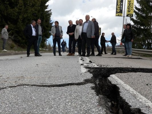 Smolyan Valisi, Belediye Başkanının Kaldırdığı Heyelan Acil Durumunu Geri Getirecek