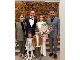 Vili Vutsov Dede Oldu: Balerin Eşi, Levski Kalecisine Kız Bebek Müjdesi Verdi