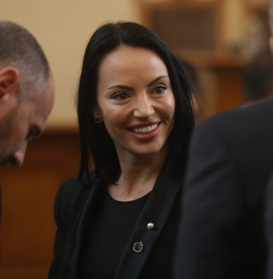 Slavena Tocheva, üst üste 4 dönem GERB milletvekiliydi ve parti lideri Boyko Borisov'dan daha fazla tercih oyu alıyordu.