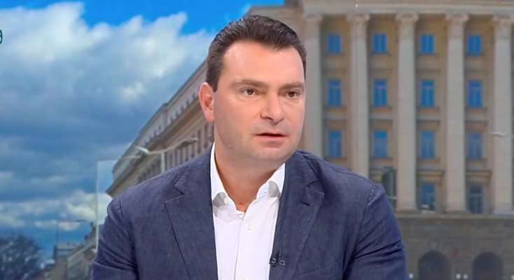 Pargov: BSP'nin Cumhurbaşkanı Adayı Rumen Radev Olmalı
