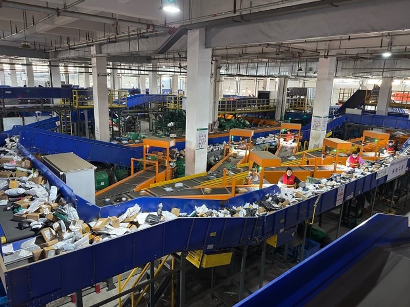 Çin'de Ekspres Teslimat Hacmi 100 Milyar Adedi Aştı