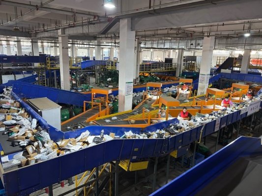 Çin'de Ekspres Teslimat Hacmi 100 Milyar Adedi Aştı