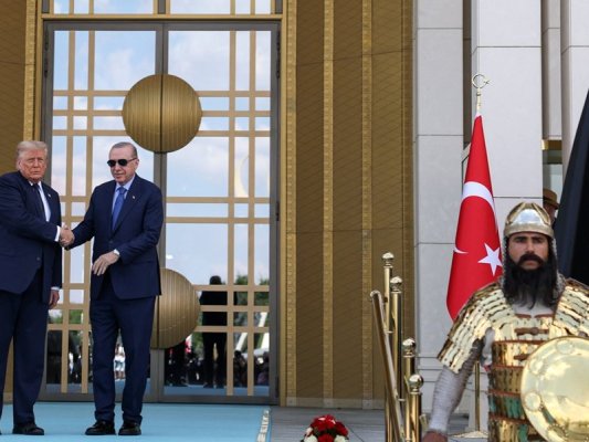 Erdoğan, Trump'ı Ankara'da Eşi Görülmemiş Törenle Karşıladı