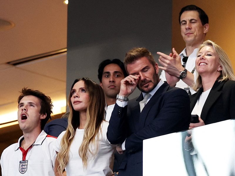 Sir David Beckham: Kalplerimiz Kırıldı!