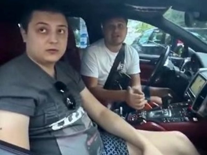 Plovdiv'de Porsche'sinde Gülme Gazı Kullanan Sürücü Hakkında Henüz Suçlama Yok, Serbest Bırakılıyor