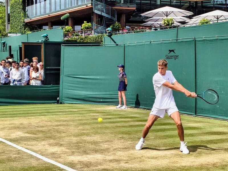 Dimitır Kisimov, Wimbledon Gençlerde İtalyan Rakibini Geçti