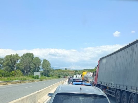Bulgaristan-Greece Sınırında Büyük Trafik