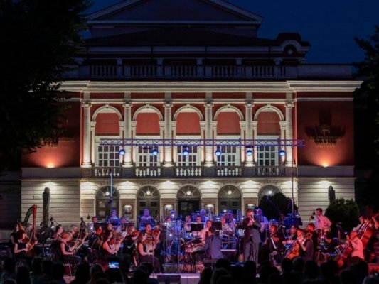Rusçuk'ta 'Yıldızların Altında Sahne' Yaz Festivali Büyük Başarıyla Tamamlandı
