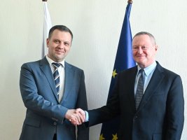 Bulgaristan Adalet Bakanı ve Avrupa Konseyi Komiseri Hassas Grupların Haklarını Görüştü