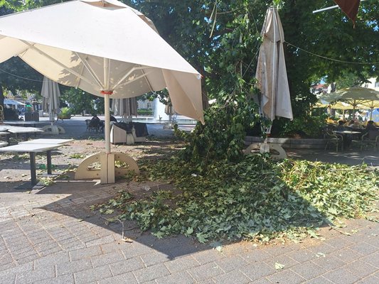 Eski 'Balkan' Sineması'nın önündeki durum.