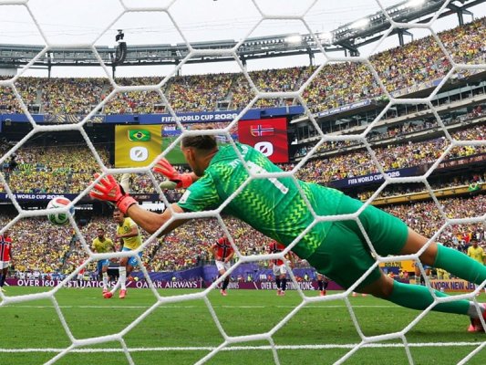 Brazilya'da 40 Yılın Rekoru: Bruno Guimarães'in Penaltı Atışı