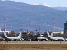İsrail'e Daha Fazla Amerikan Yakıt İkmal Uçağı Geliyor