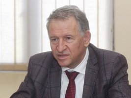 Stoyço Katsarov: Sadece Özel Hastaneler Değil, Devlet Hastaneleri de İlaç İhaleleri Yapmamalı