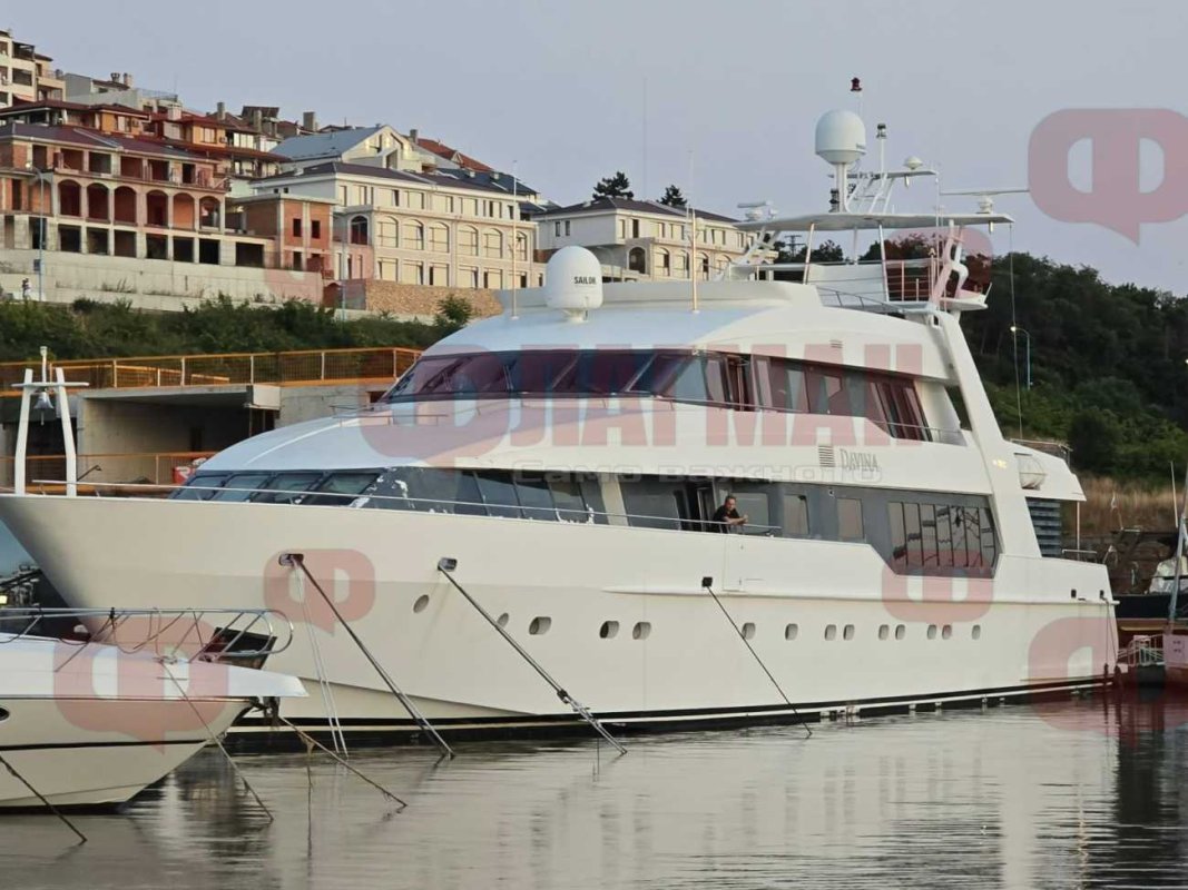 Ruja İgnatova'nın 44 Metrelik Yatı Davina Yıllardır Sozopol'de Bekliyor