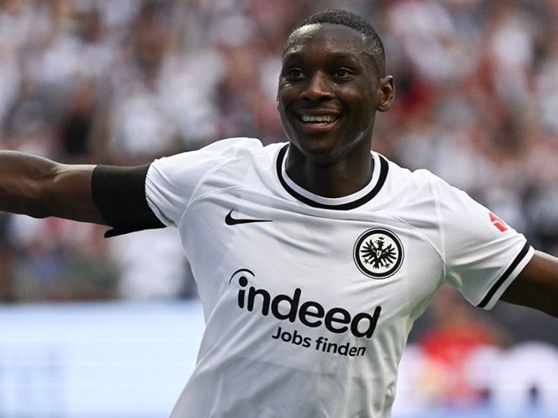 PSG, Kolo Muani'yi Juventus'a Kiraladı