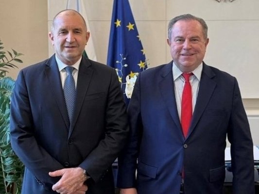 Amerikan Newsmax Bulgaristan'da Ortak Peşinde