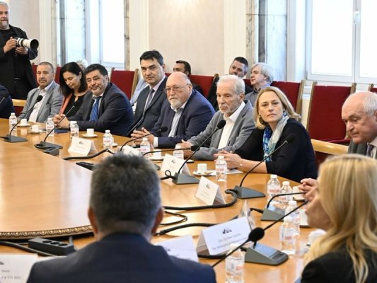 Bulgaristan Anayasası'nın 35. Yılı