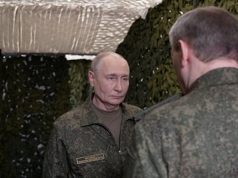 Putin Komuta Merkezini Ziyaret Etti