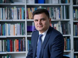 Lüchezar Bogdanov: Borçla Yaşamak Sonsuza Dek Süremez, Sarmal Tersine Dönecek